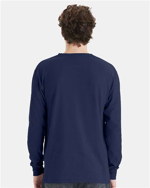 Garment-Dyed Long Sleeve T-Shirt With a Pocket - OnModelBack - B35400653 - Navy