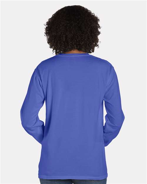 Garment-Dyed Long Sleeve T-Shirt With a Pocket - OnModelBack - B35400813 - Deep Forte Blue