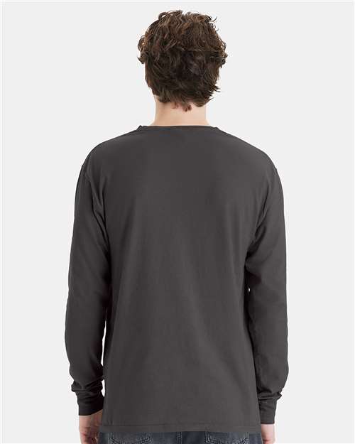Garment-Dyed Long Sleeve T-Shirt With a Pocket - OnModelBack - B35400093 - New Railroad Grey