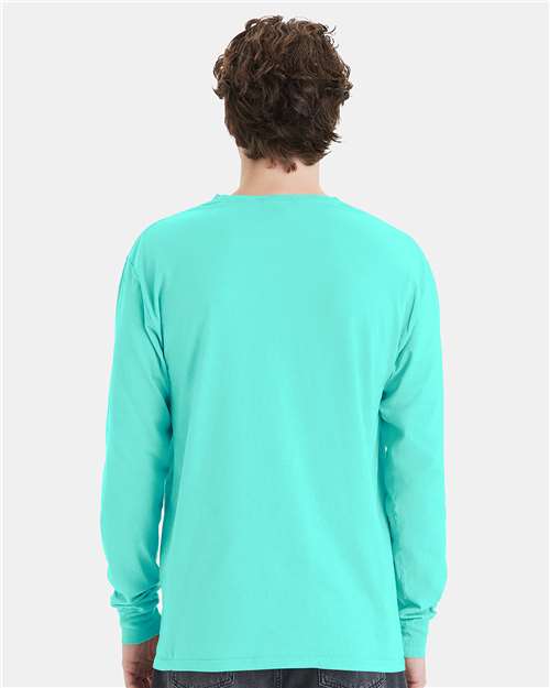 Garment-Dyed Long Sleeve T-Shirt With a Pocket - OnModelBack - B35400873 - Mint