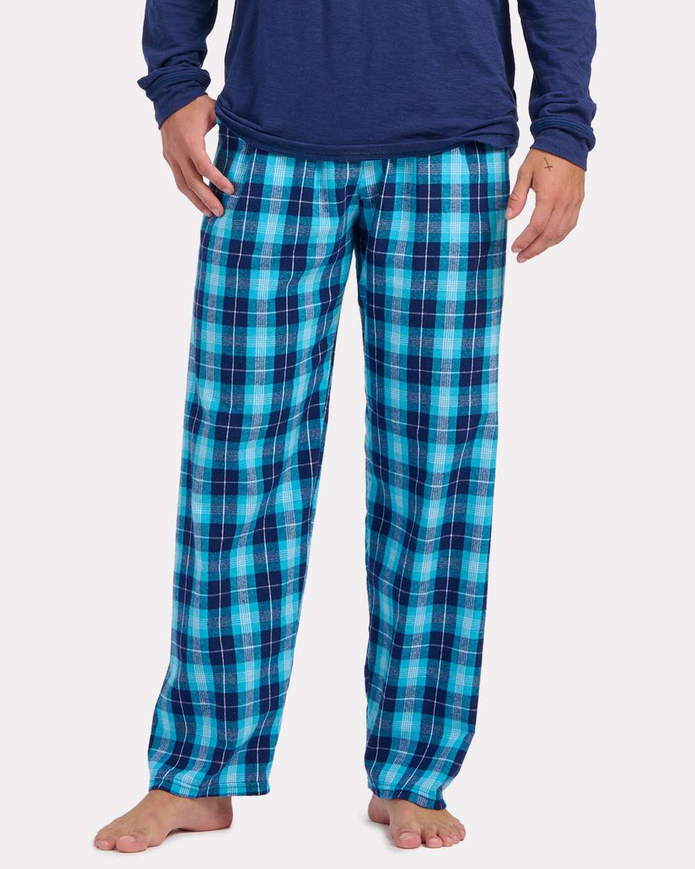 Men's Harley Flannel Pants - OnModelFront - B13203421 - Snow Plaid