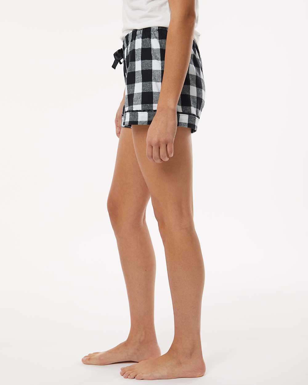 Women's Flannel Shorts - OnModelSide - B14403501 - Black/ White Buffalo Plaid
