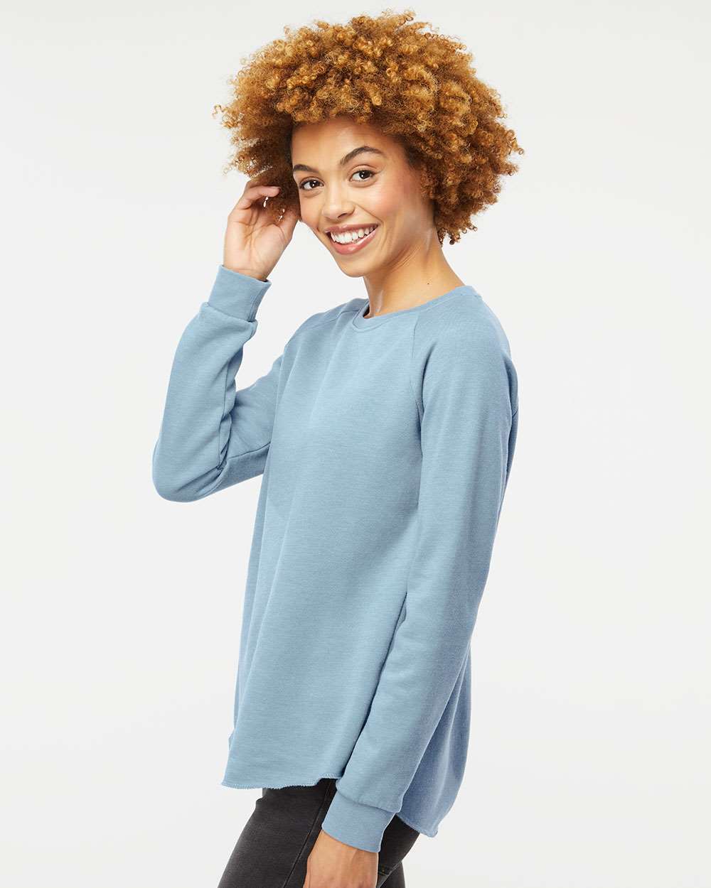Women's California Wave Wash Crewneck Sweatshirt - OnModelSide - B06976252 - Misty Blue