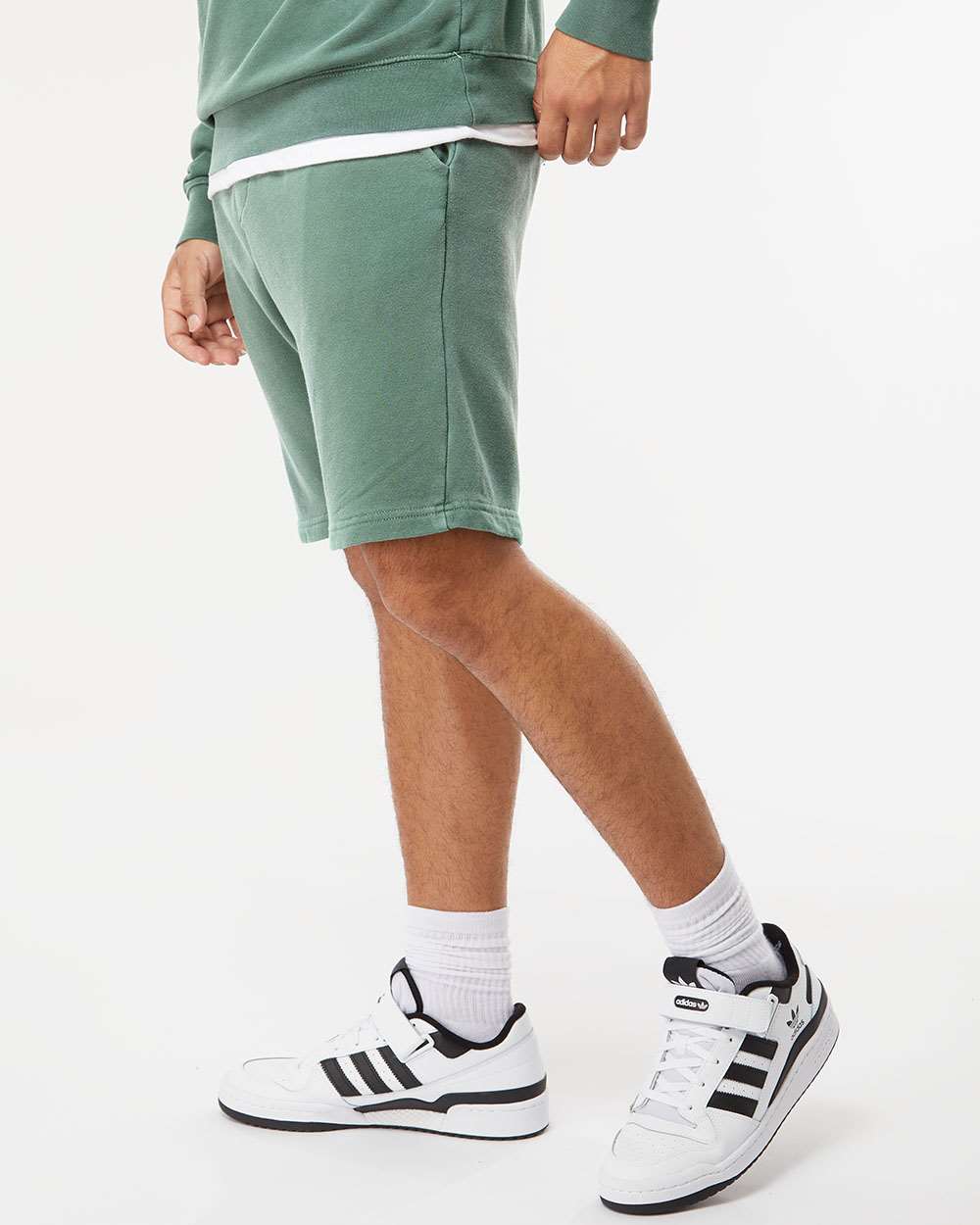Unisex Pigment-Dyed Fleece Shorts - OnModelSide - B02676232 - Pigment Alpine Green