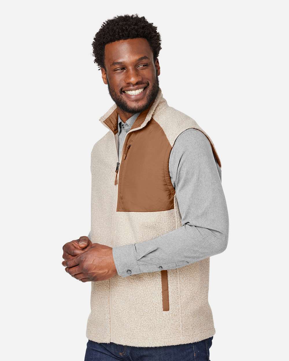 Men's Aura Sweater Fleece Vest - OnModelSide - B201D3243 - Oatmeal Heather/ Teak
