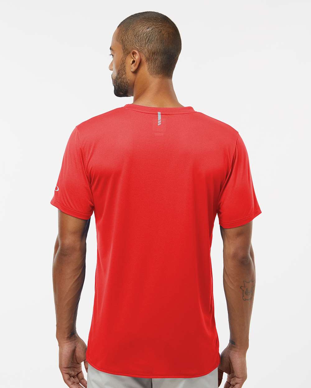 Men's Team Issue Hydrolix T-Shirt - OnModelBack - B08587703 - Team Red