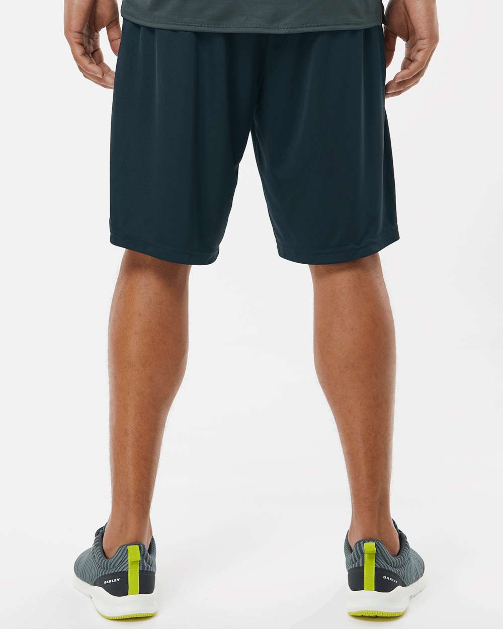 Men's Team Issue Hydrolix 9" Shorts - OnModelBack - B09087503 - Blackout