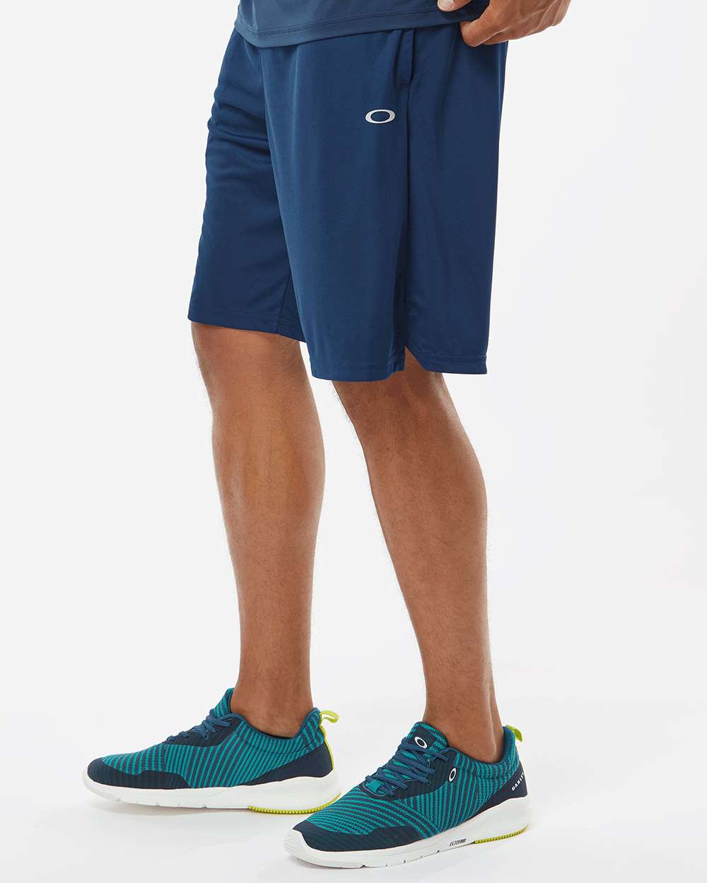 Men's Team Issue Hydrolix 9" Shorts - OnModelSide - B09087653 - Team Navy