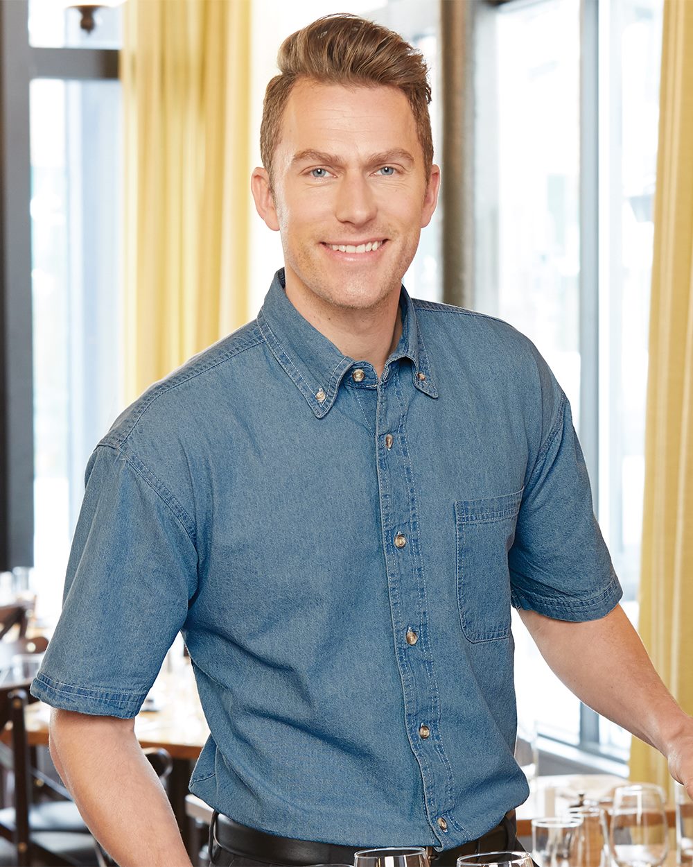 Men's Denim Short Sleeve Shirt - styleImage