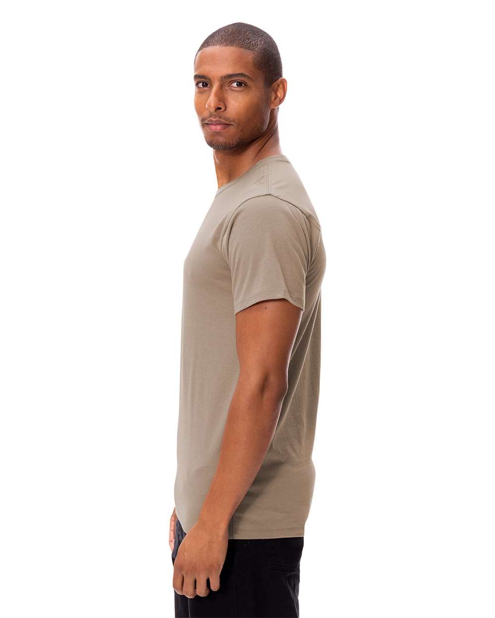 Unisex Ultimate T-Shirt - OnModelSide - B777E0552 - Nutmeg