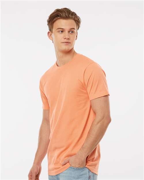Fine Jersey T-Shirt - OnModelSide - B10259662 - Cantaloupe