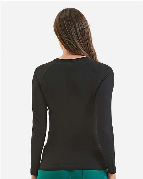 Women's Unstoppable Long Sleeve Fresh Underscrub Base Layer T-Shirt - OnModelBack - B293D5502 - Black