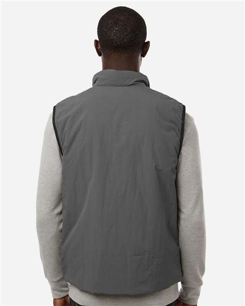Men's Commuter Tech Vest - OnModelBack - B00052093 - Storm