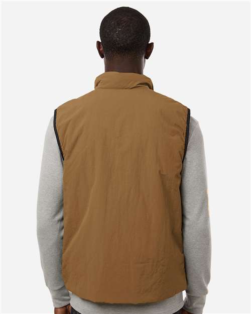 Men's Commuter Tech Vest - OnModelBack - B00052603 - Teddy Brown