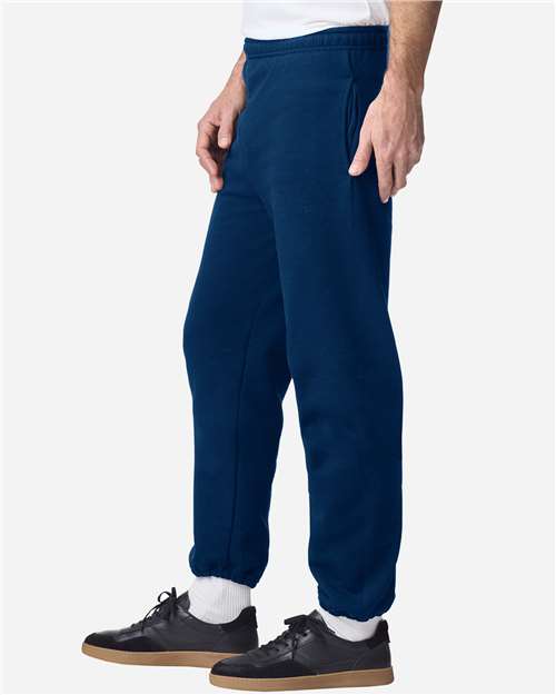 Unisex Heavy Blend™ Pocket Sweatpants - OnModelSide - B04860653 - Navy
