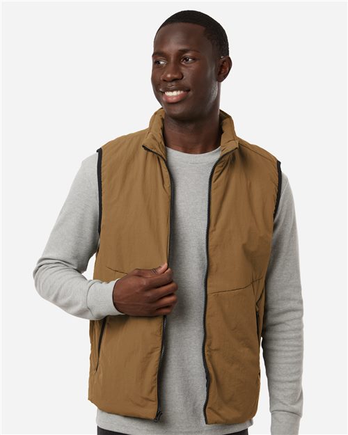 Men's Commuter Tech Vest - styleImage