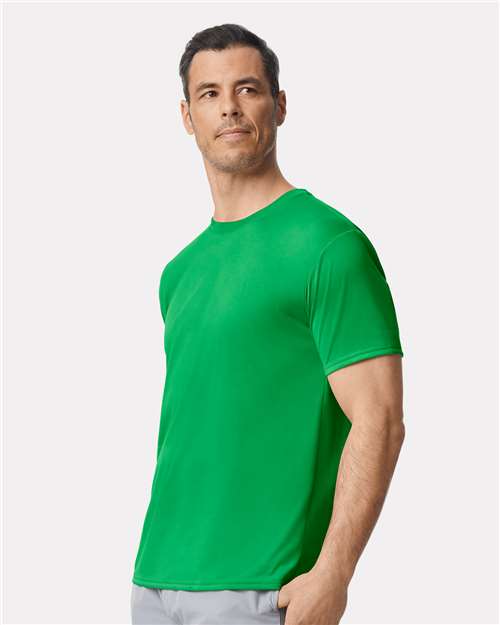 Performance® T-Shirt - OnModelSide - B09260203 - Irish Green