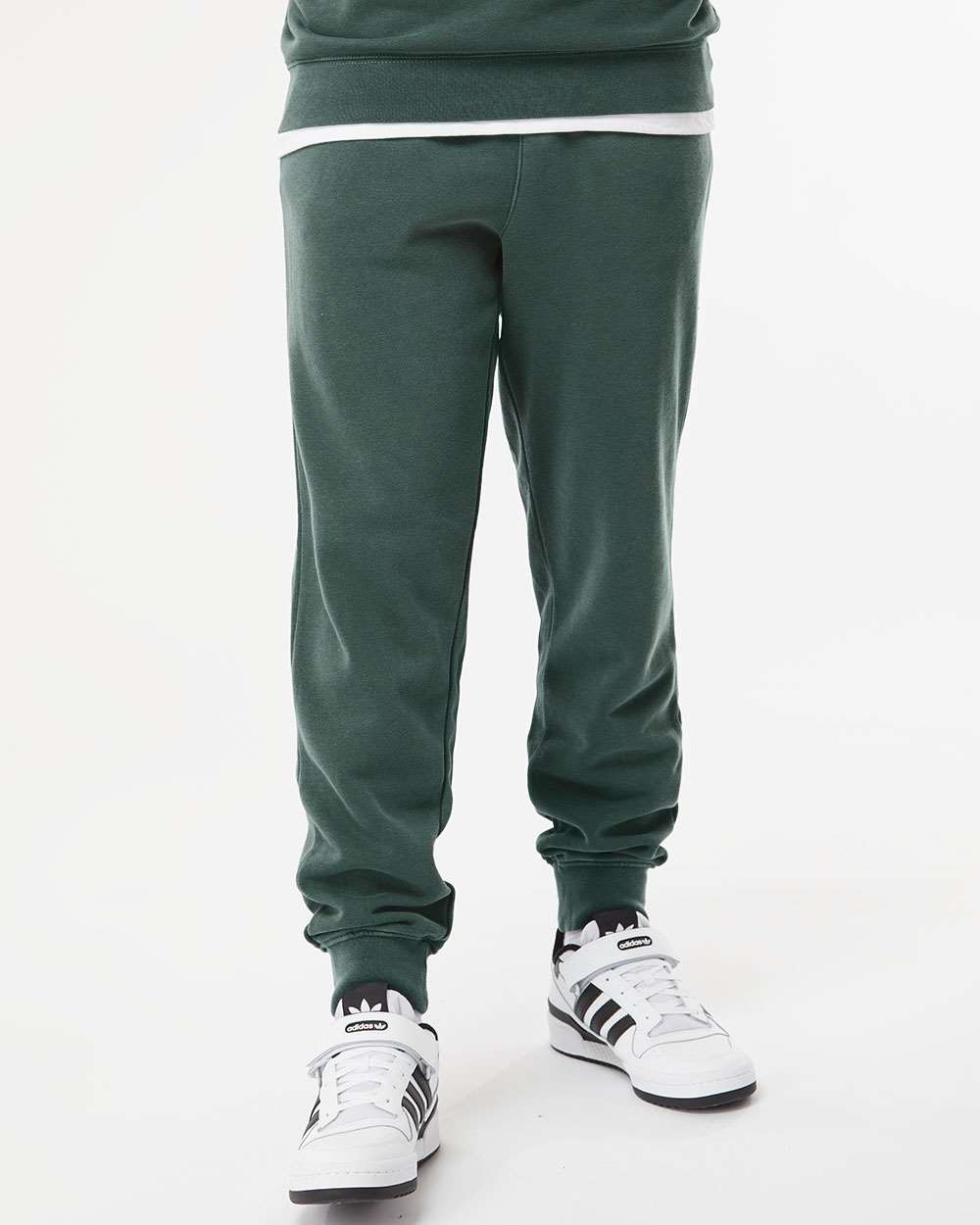 Unisex Pigment-Dyed Fleece Sweatpants - OnModelFront - B02576232 - Pigment Alpine Green