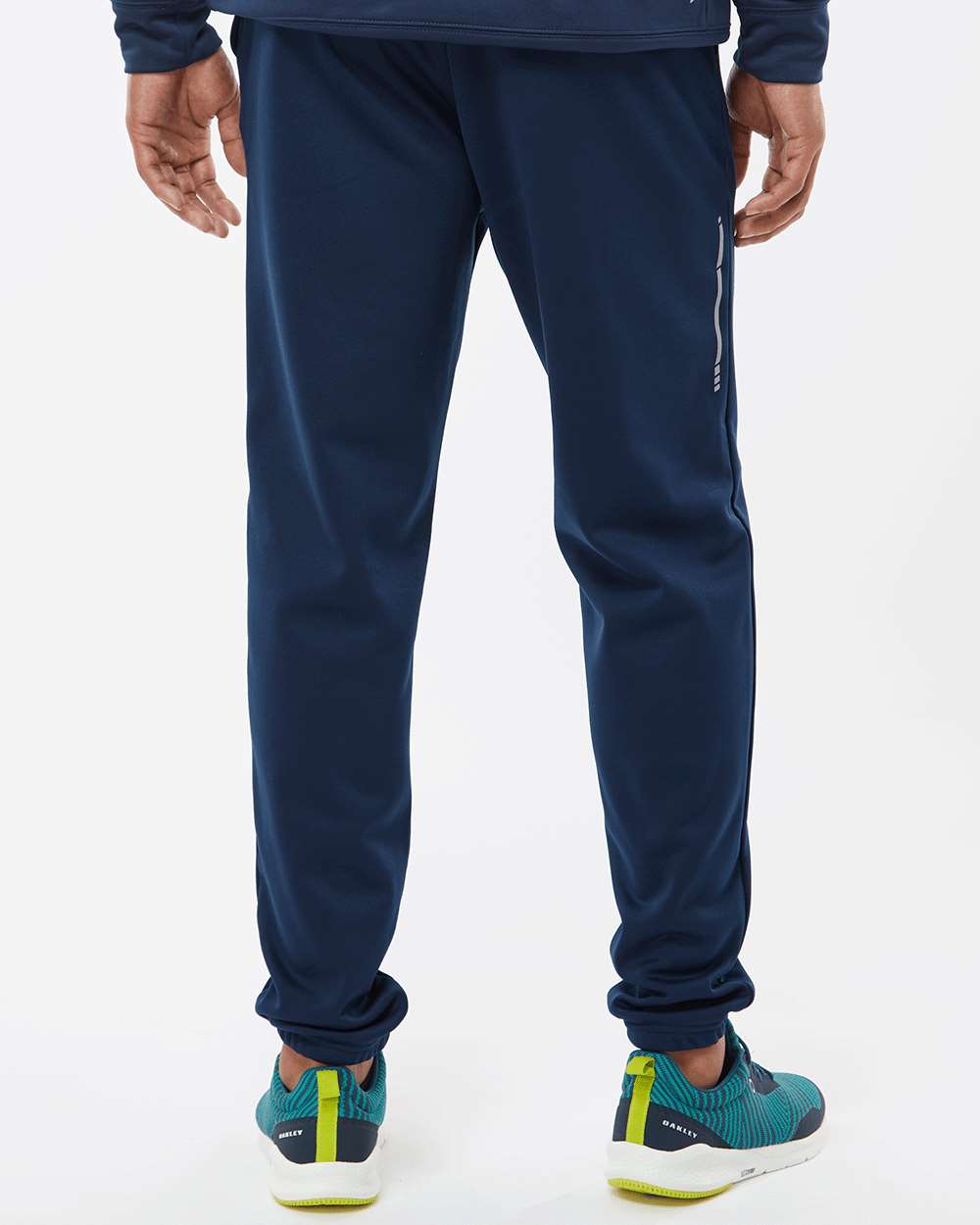 Men's Team Issue Enduro Hydrolix Sweatpants - OnModelBack - B09187652 - Team Navy